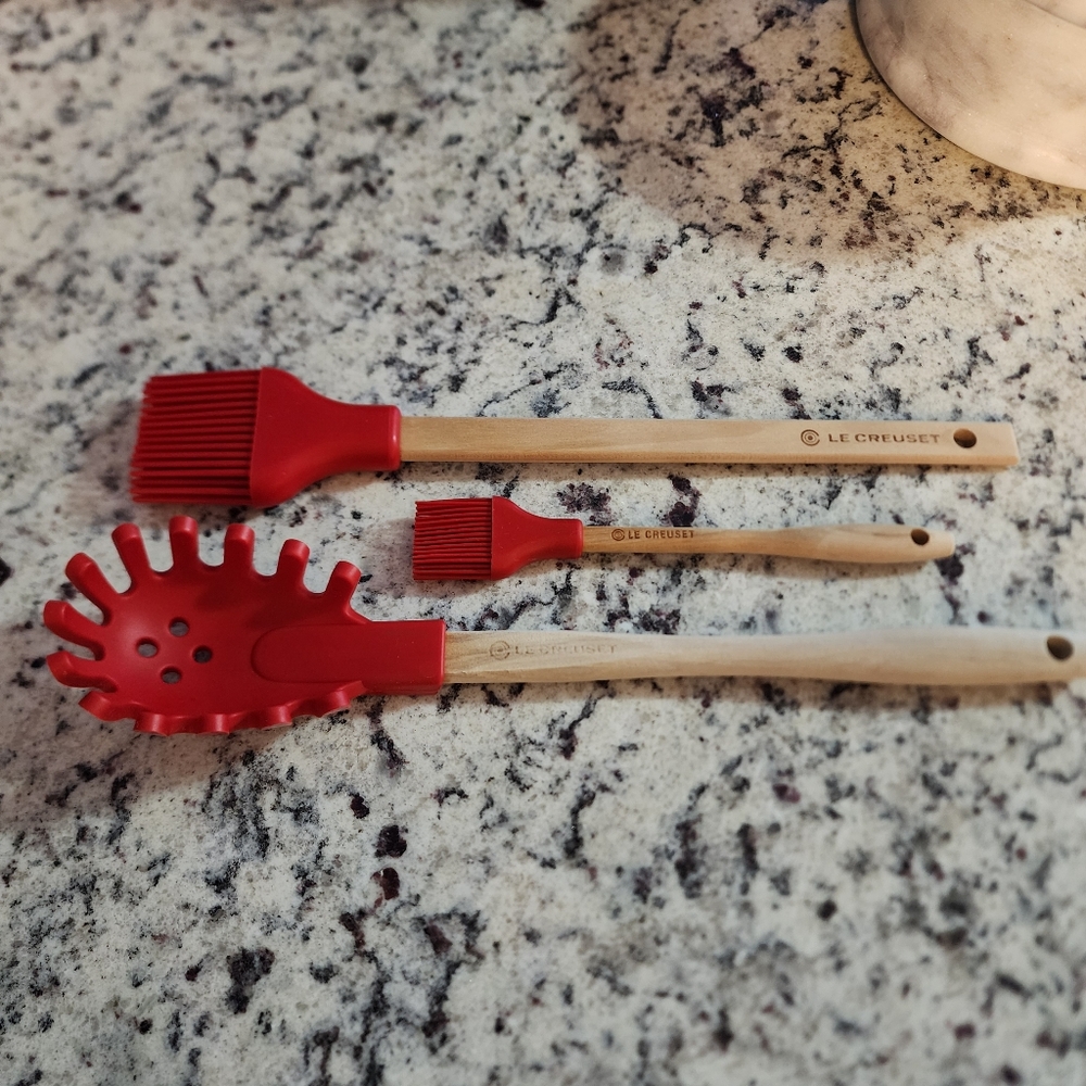 Le Creuset Red Silicone Brush's  And Le Creuset Red Spoon Both Great Condition!